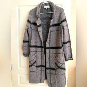 Beautiful heart loom sweater/jacket